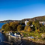Bergen Gem Straight Out Of History - Built In 1750